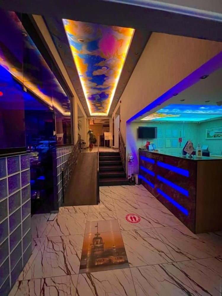 Elit Palace Hotel 38/45