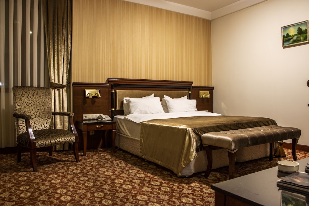 Atropat Old City Hotel 25/71