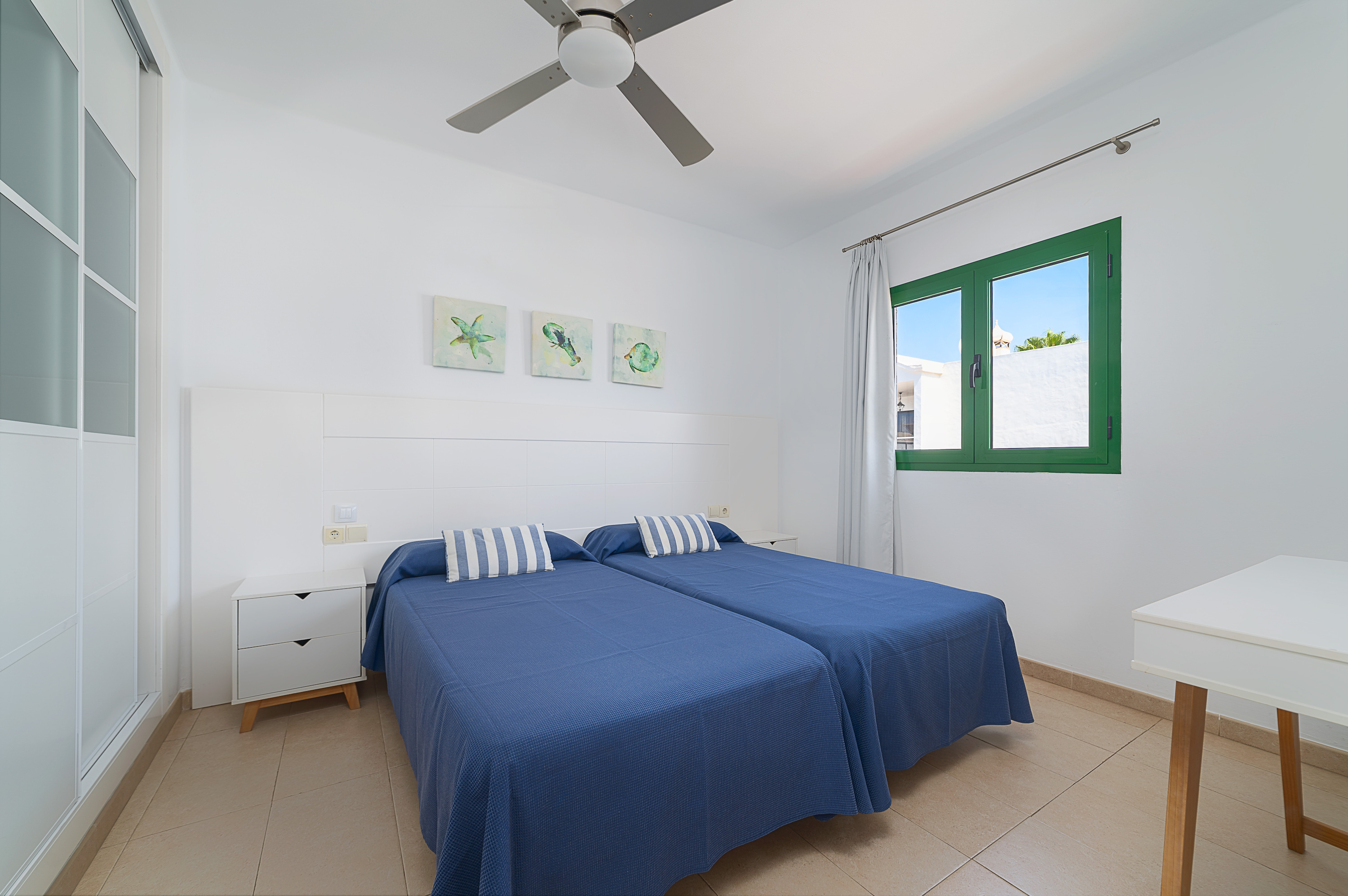 Elena Apartamentos 8/44