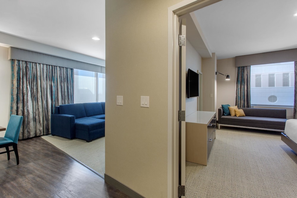Cambria Hotel Philadelphia Downtown - Center City 17/60