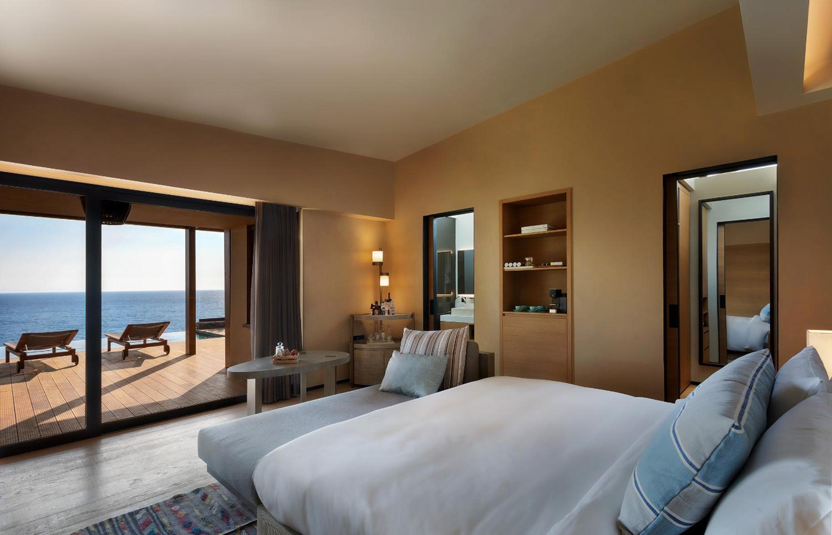 Ridge, Family, King Bed, Pool and Sea View, 2 Sofa, Terrace