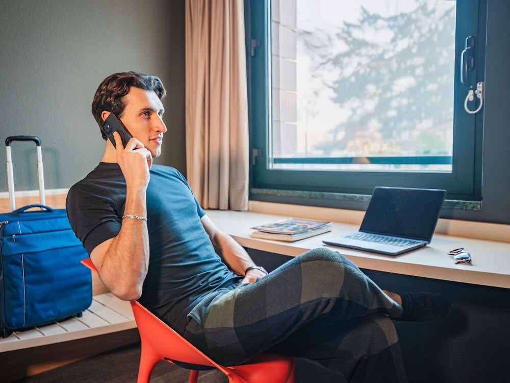 IBIS FIRENZE PRATO EST 65/73