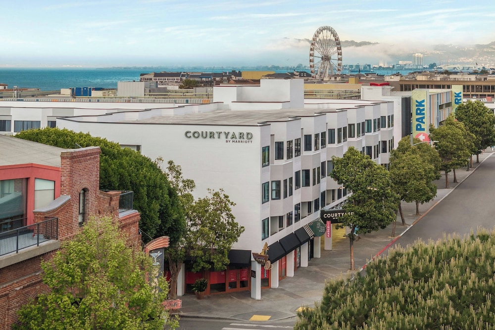 Courtyard San Francisco Fisherman S Wharf in SAN FRANCISCO - CA