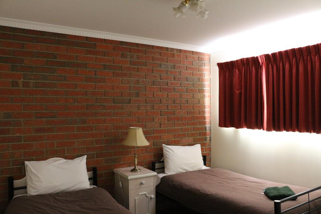 BENDIGO HAYMARKET MOTOR INN 9/27