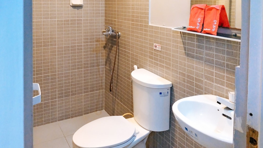 Reddoorz Plus Near Uv Mandaue Cebu 22/25