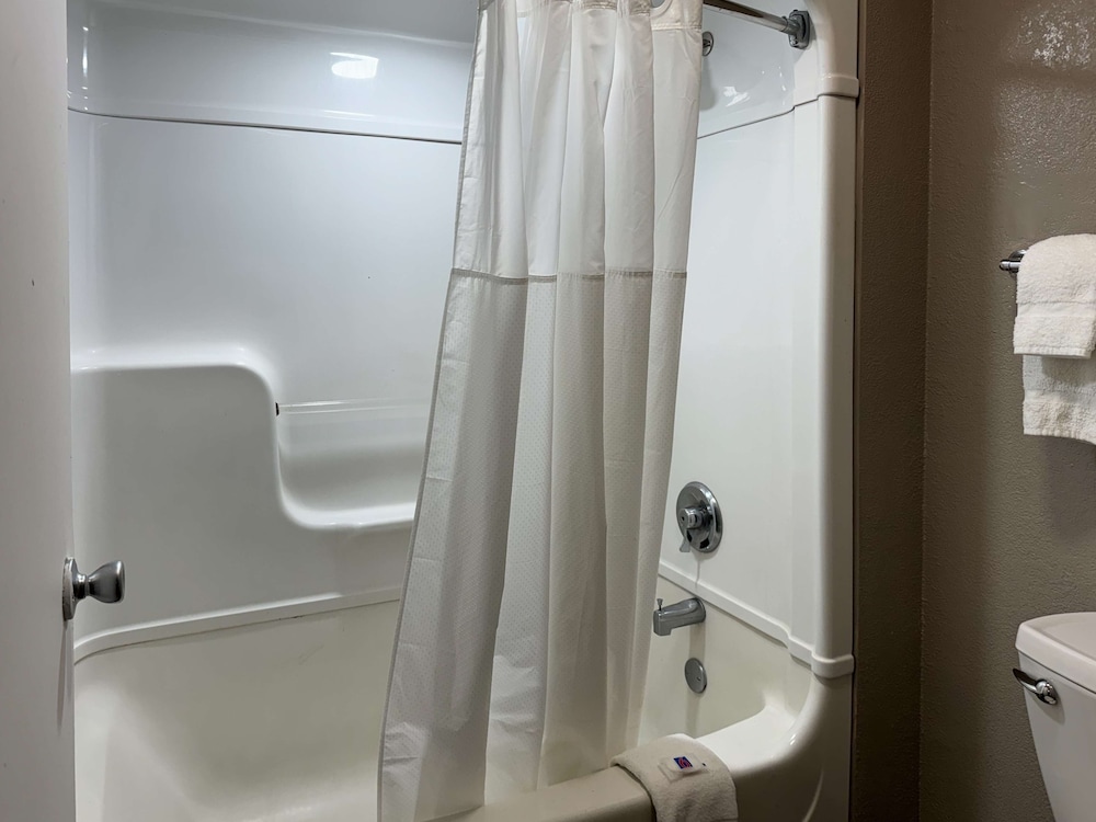 Motel6 Bradenton, FL 59/63