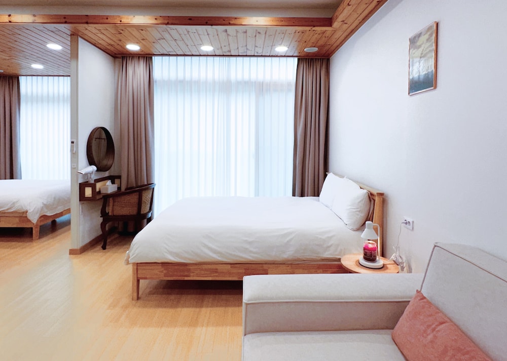 Pine One, Suite, 2 Queen Beds