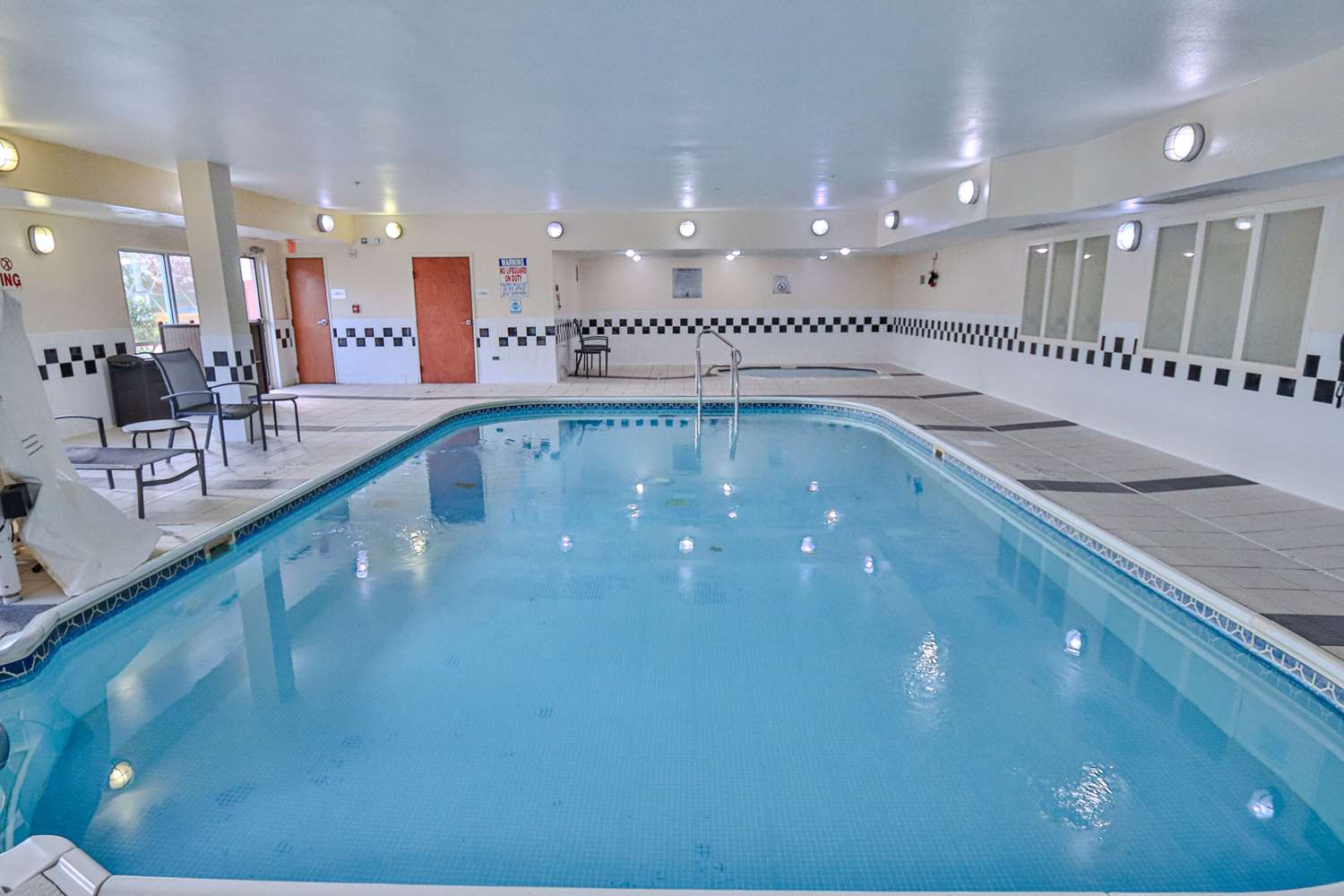 Comfort Inn & Suites Houston North - Spring 19/27