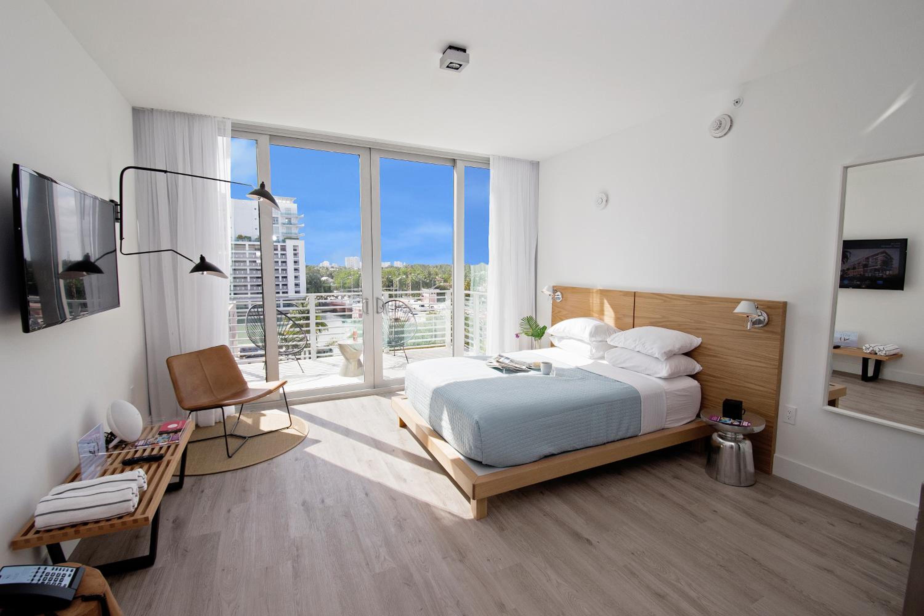 Penthouse, Studio, Bay View