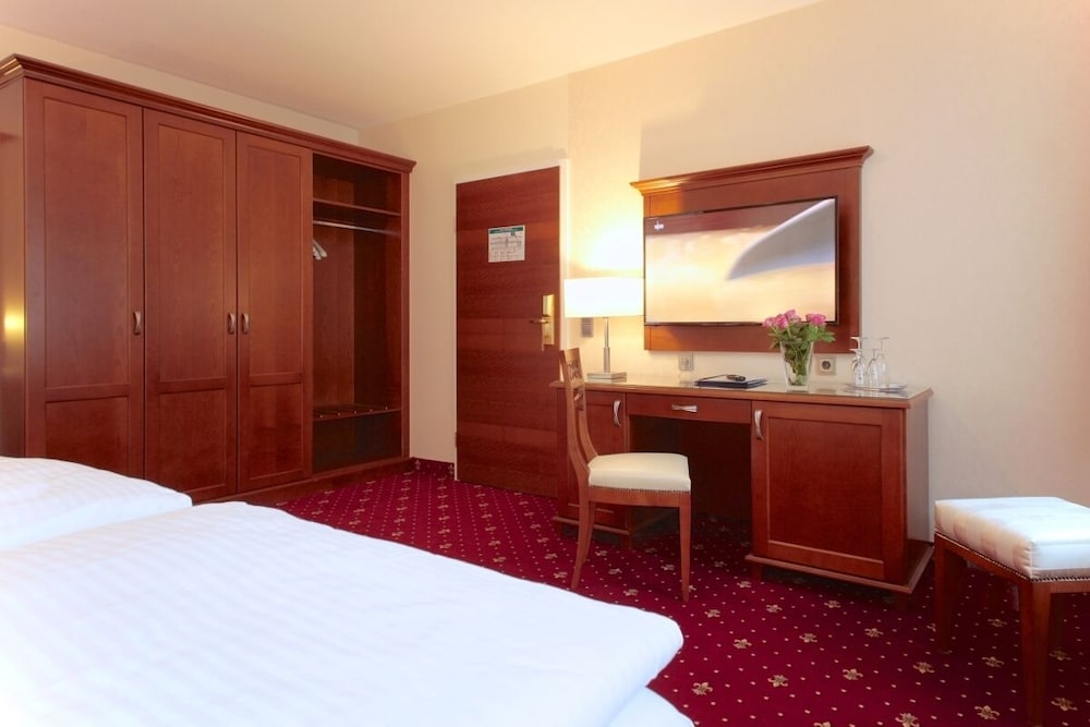 Ringhotel Fahrhaus 11/50