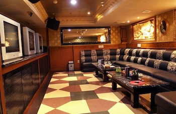 Golden Boutique Hotel Melawai 37/48