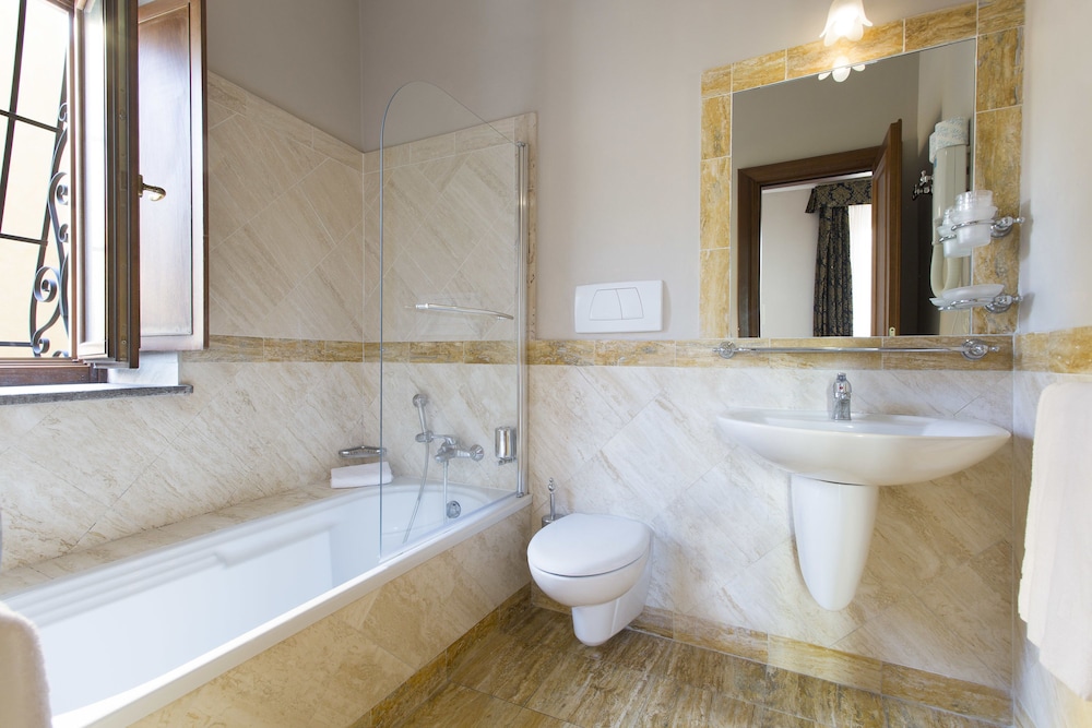 Hotel Teatro Pace 35/50