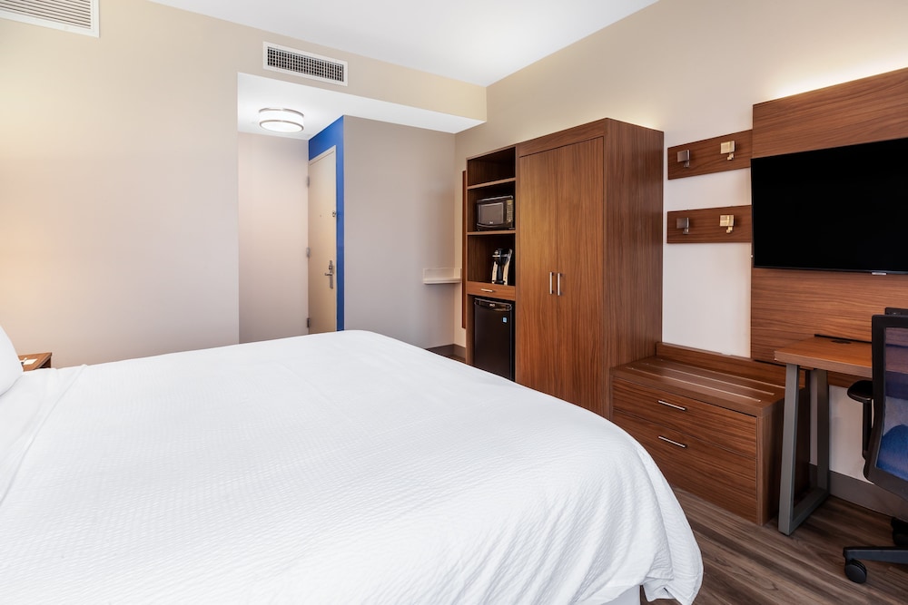 Holiday Inn Express NYC Brooklyn - Sunset Park 14/52