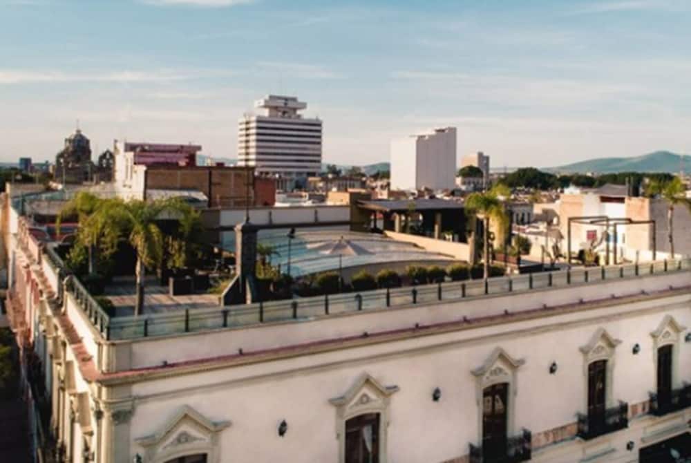 Casa Pedro Loza 2/43