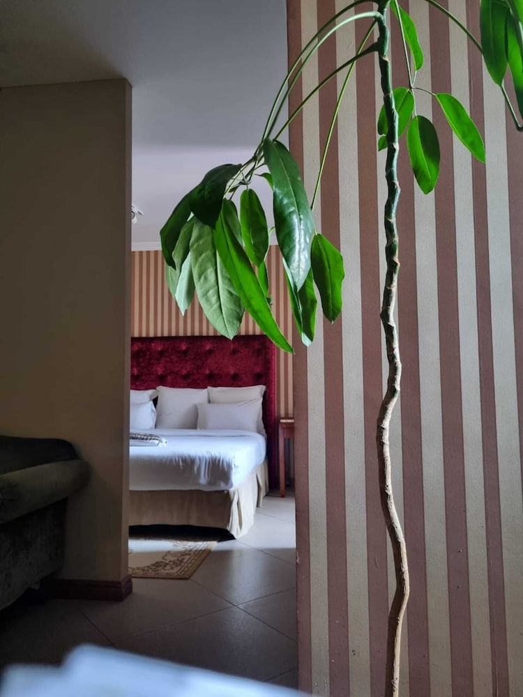 The Residence Suite Hotel 19/42