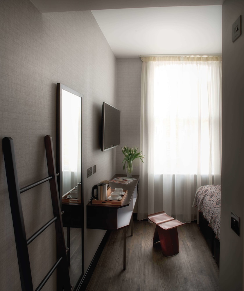 Camden Enterprise Hotel 37/50