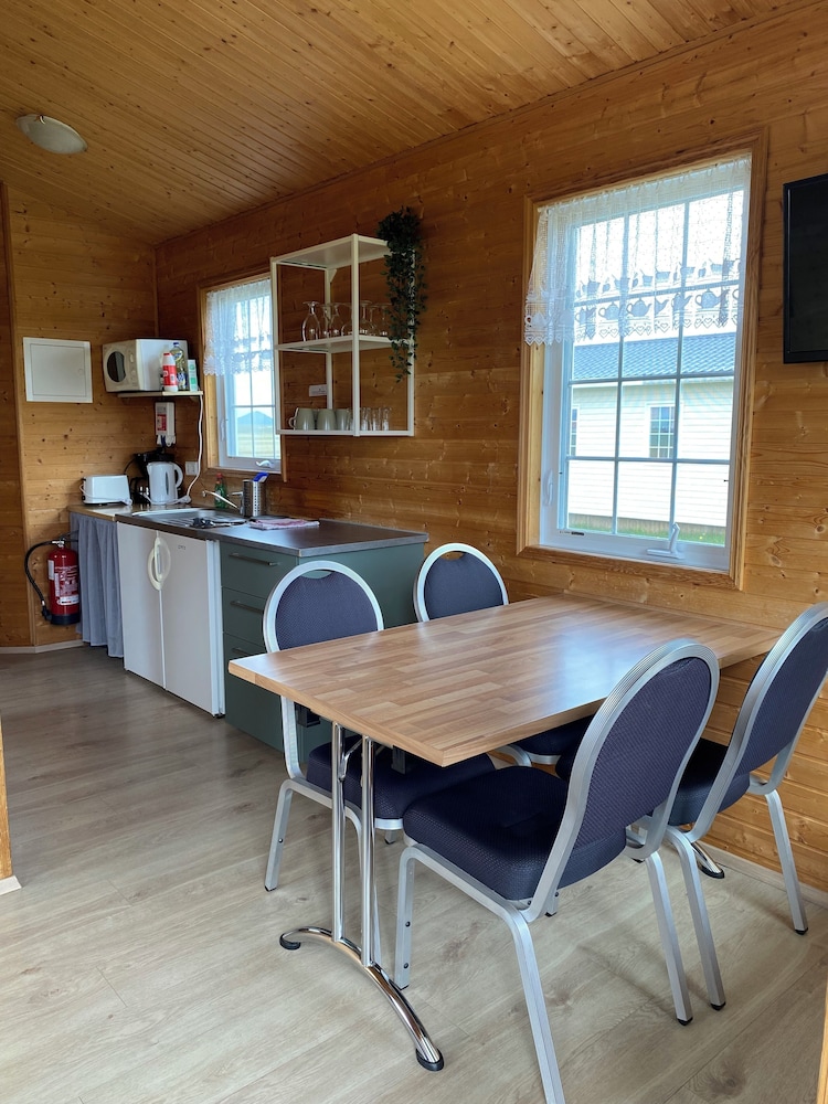 Guesthouse Stong And Cottages 34/50