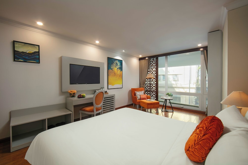 Golden Cyclo Premier Hotel Powered By Fave 26/56
