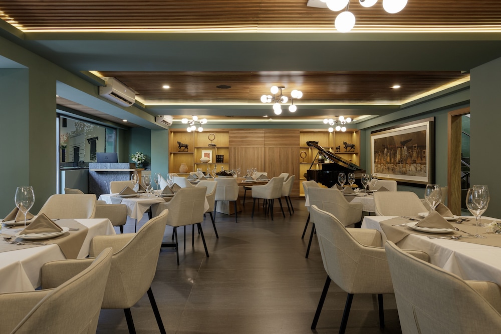 Origen 438 Luxury Boutique Hotel 47/57