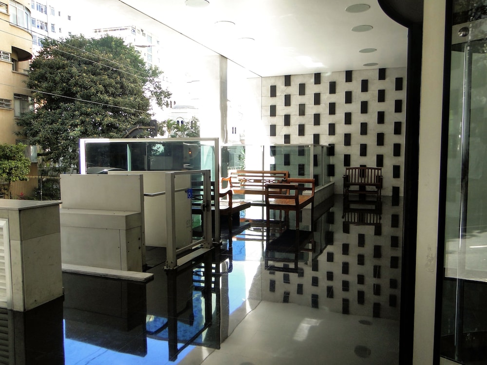 155 HOTEL 22/54
