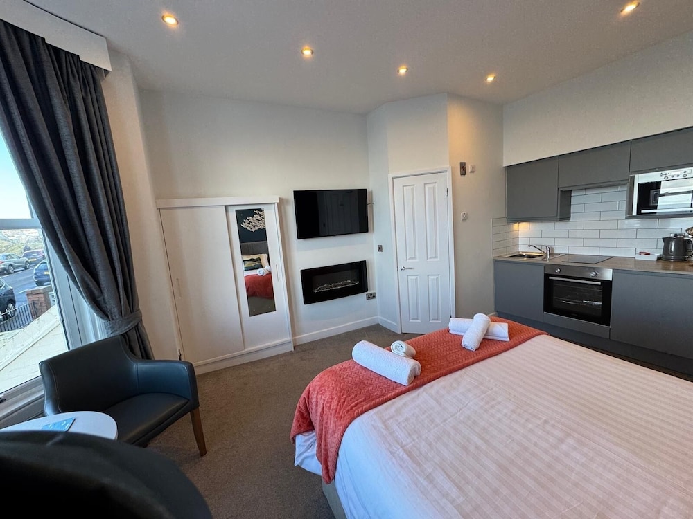 Marlborough Seafront Holiday Apartments 9/50