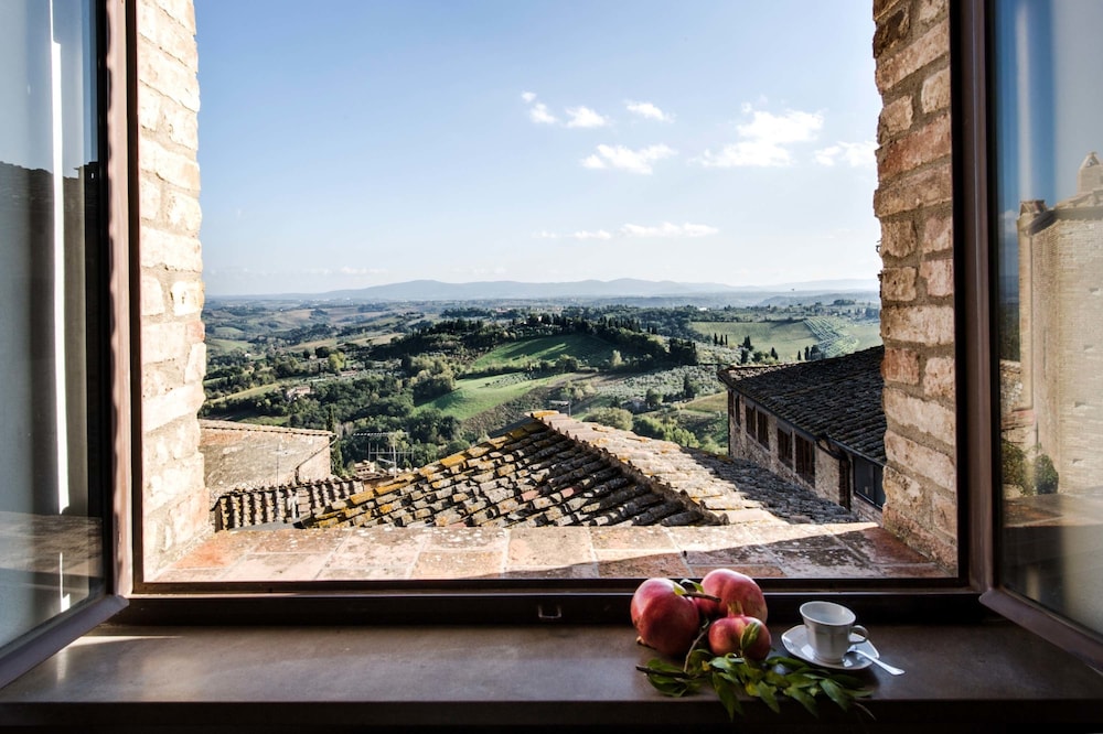 B&B Palazzo Tortoli 31/35