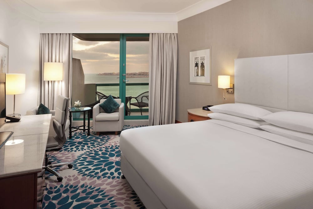 DELUXE, KING BED, SEA VIEW