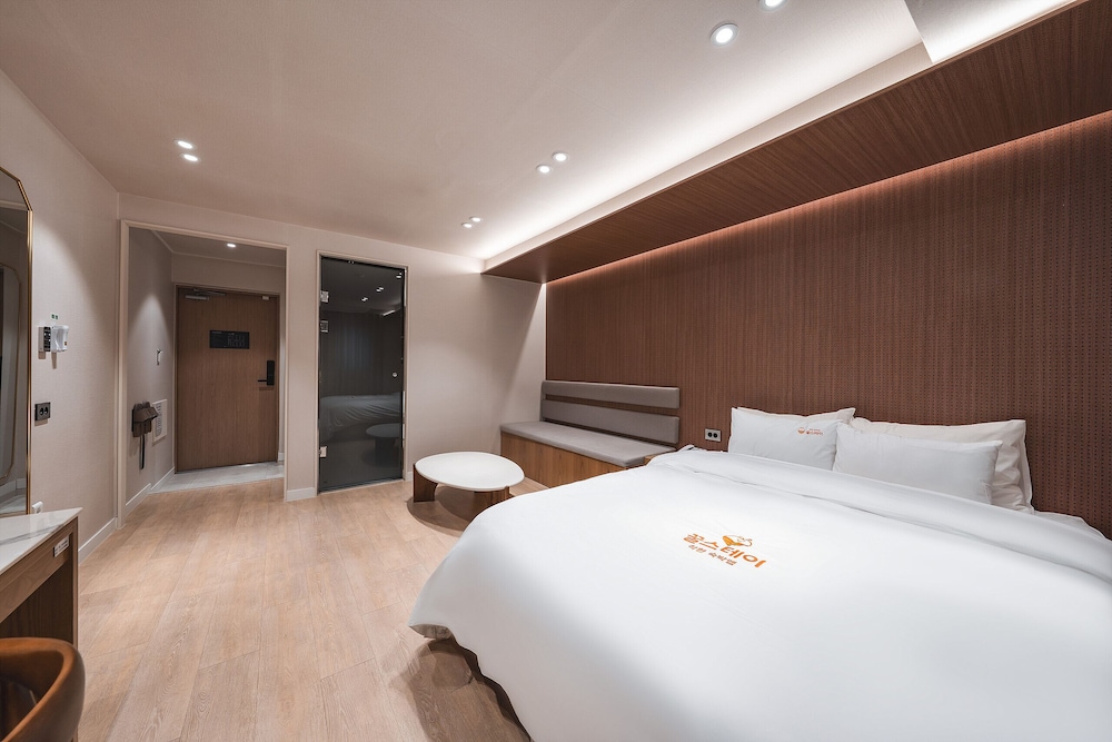 Standard, Double Bed