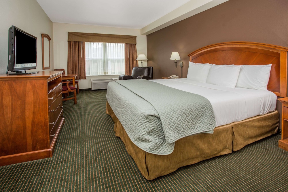 Days Inn By Wyndham Manitou Springs 12/42