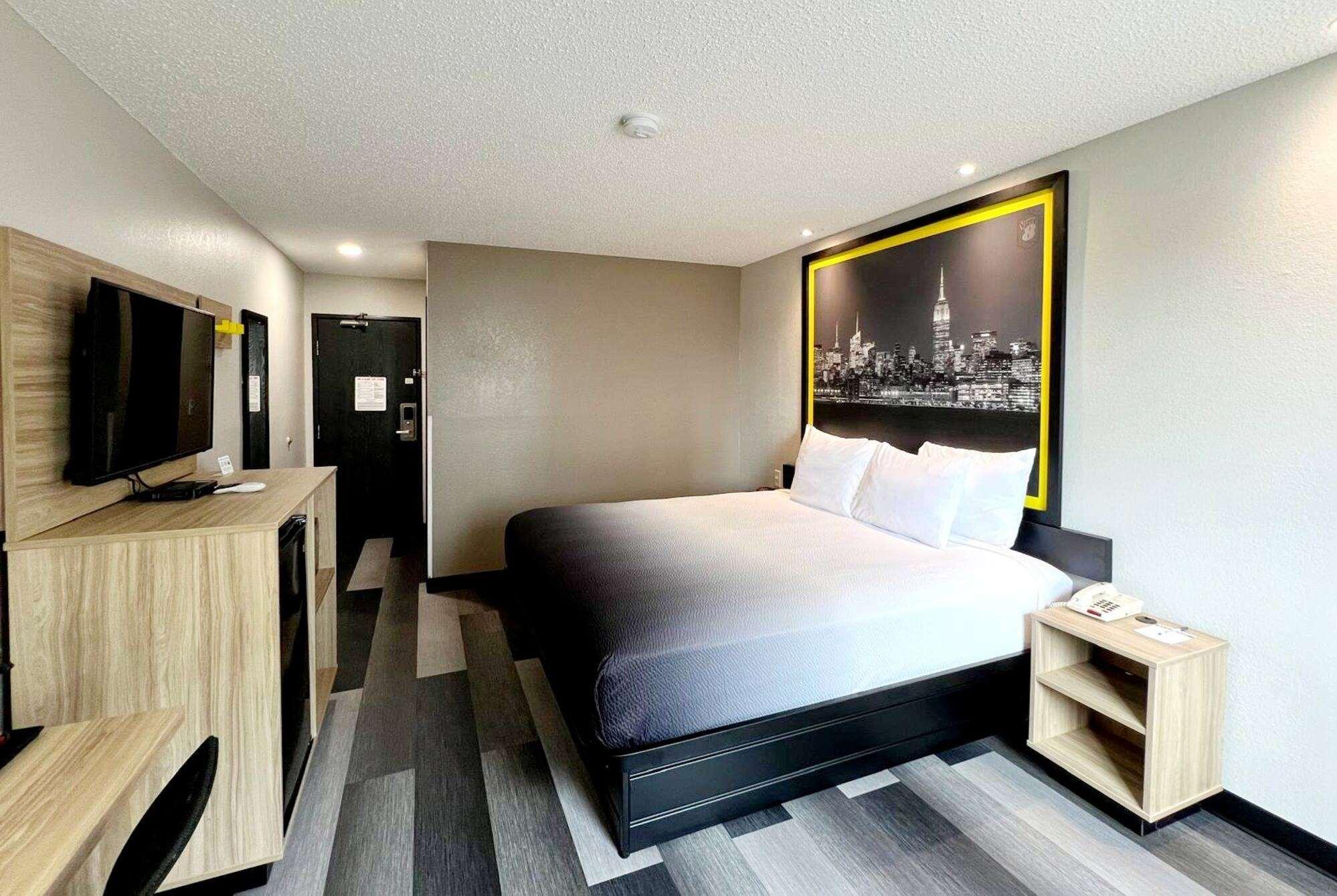 Room, King Bed