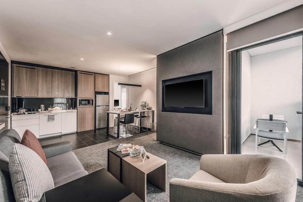 HYATT HOUSE KUALA LUMPUR, MONT KIARA 35/65