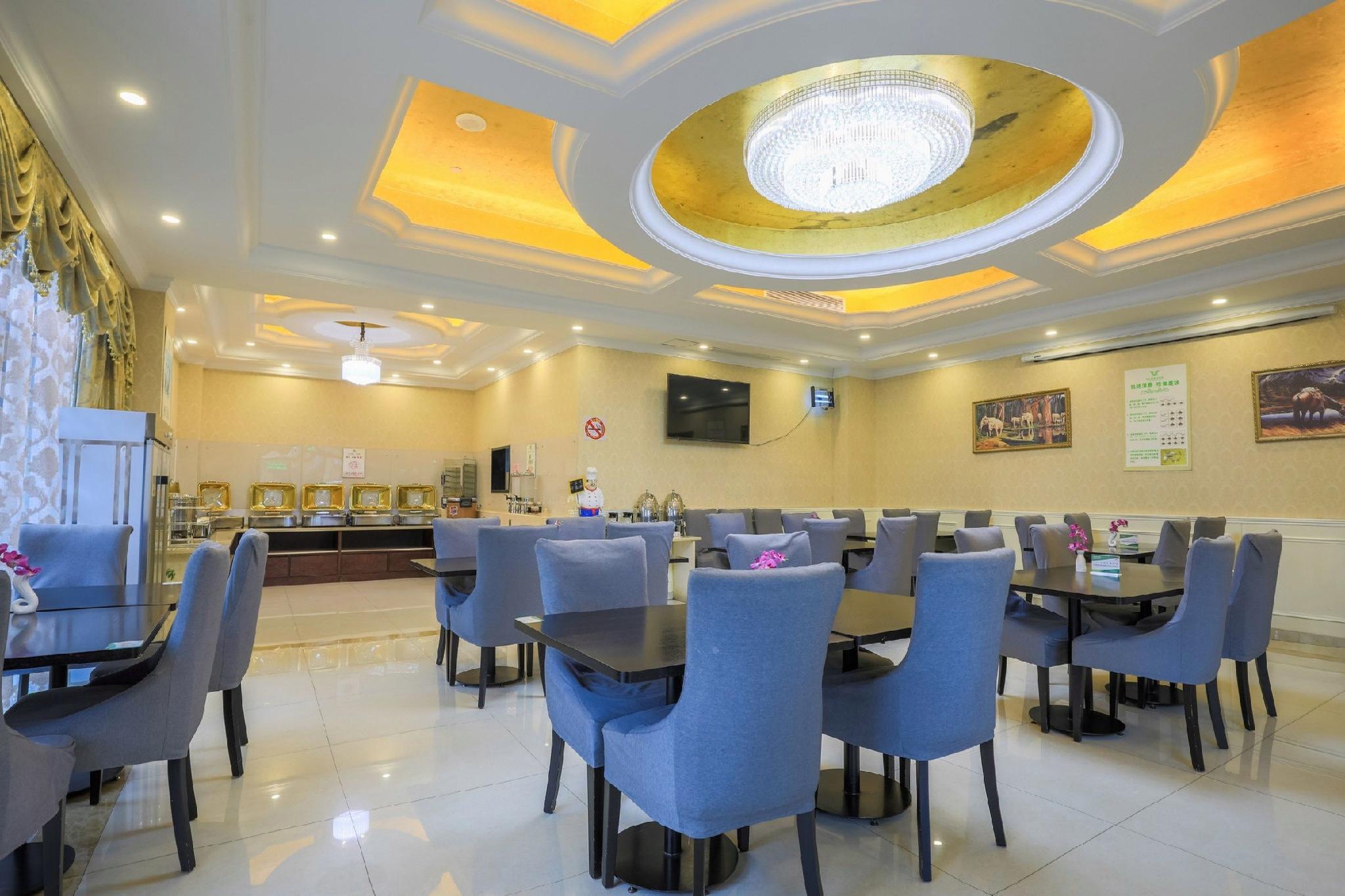 Vienna Hotel Jinshan New City Wanda Plaza 24/30
