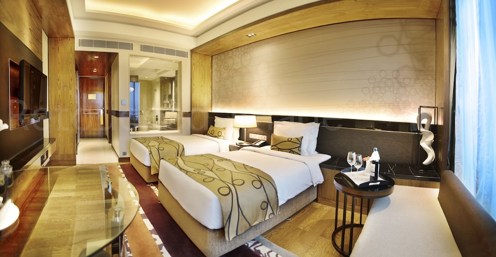 Crowne Plaza Rohini 32/73
