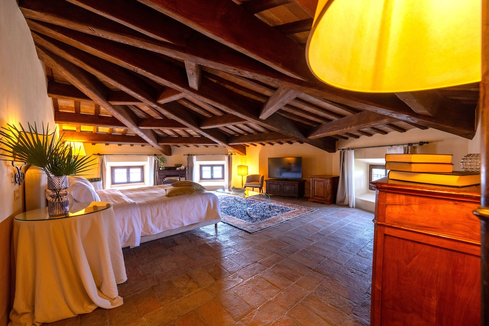 Castello Di Montegridolfo Spa Resort 32/89