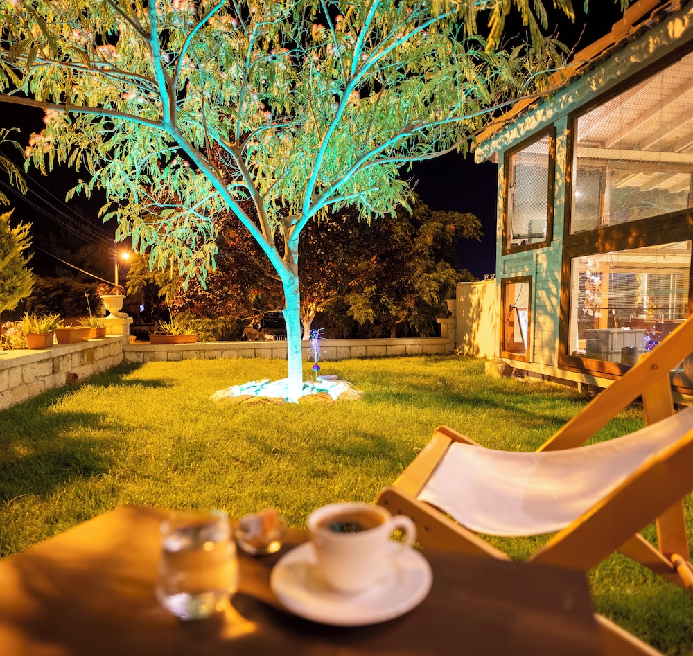 Cesmekes Butik Otel 41/50