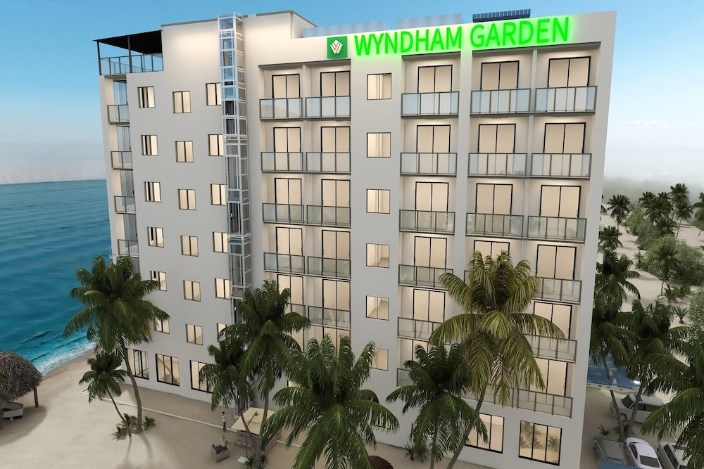 Wyndham Garden Wailoaloa Beach Fiji 3/59