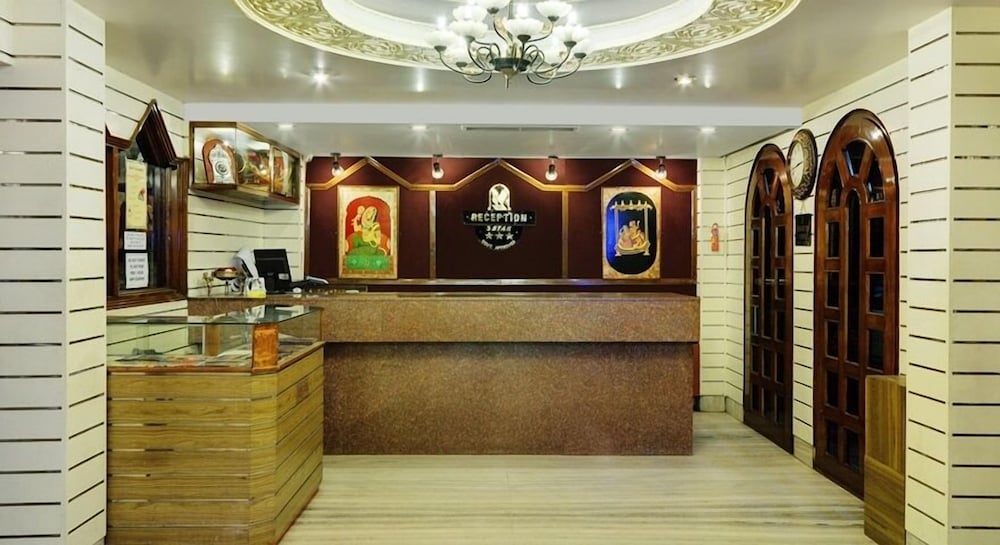 Hotel Kanchandeep 4/38