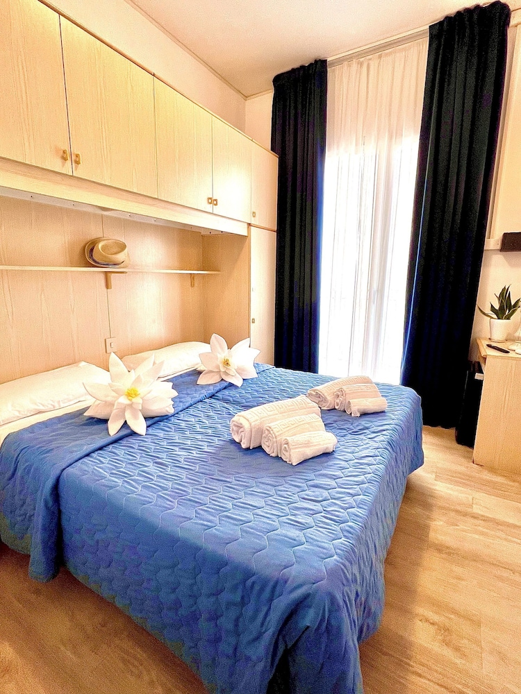 HOTEL TROVATORE 15/48