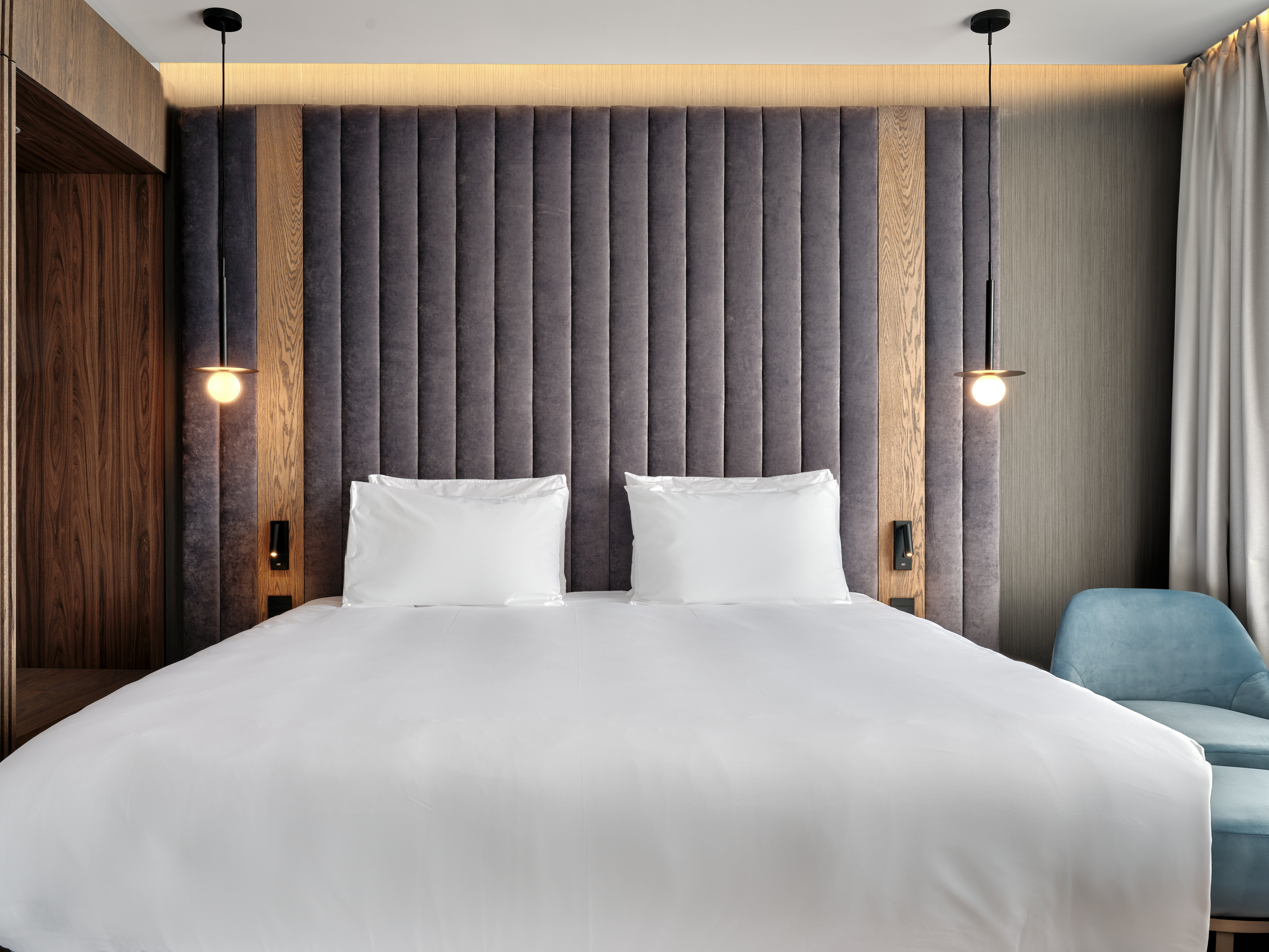 1 Bedroom, Suite, Lake View, Lounge Access, Top Floor, Crowne Plaza Sofia An Ihg Hotel 2/5