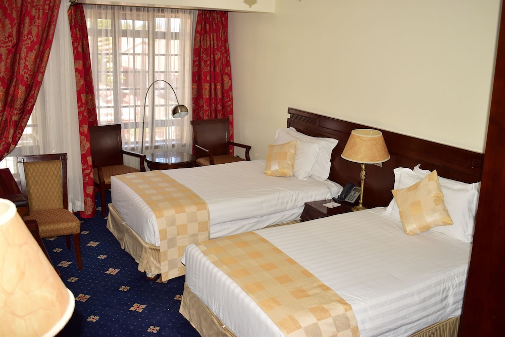 Weston Hotel 17/72