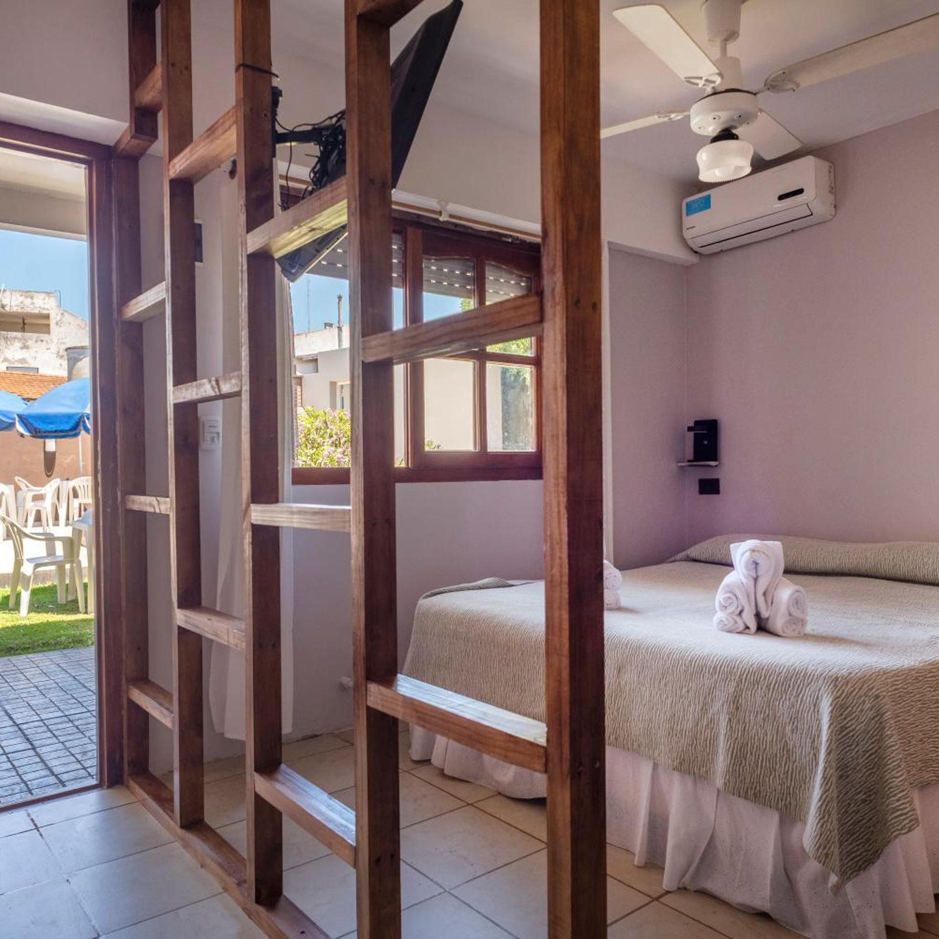 Hotel Rideamus 4/50