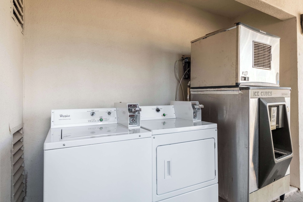 Motel6 Seguin, TX 43/53