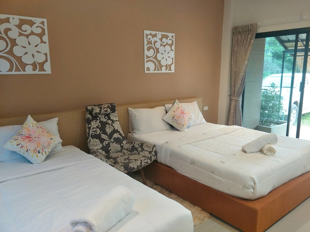 Suwi Coco Ville Resort 24/56