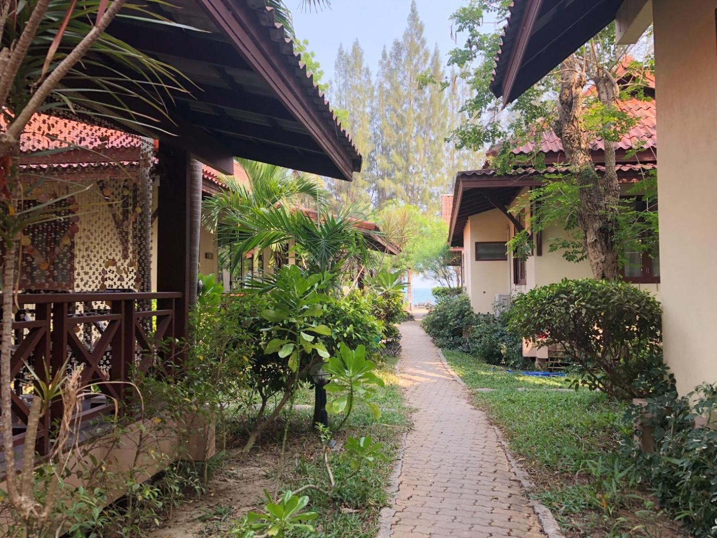 Bayview Beach Resort 51/54