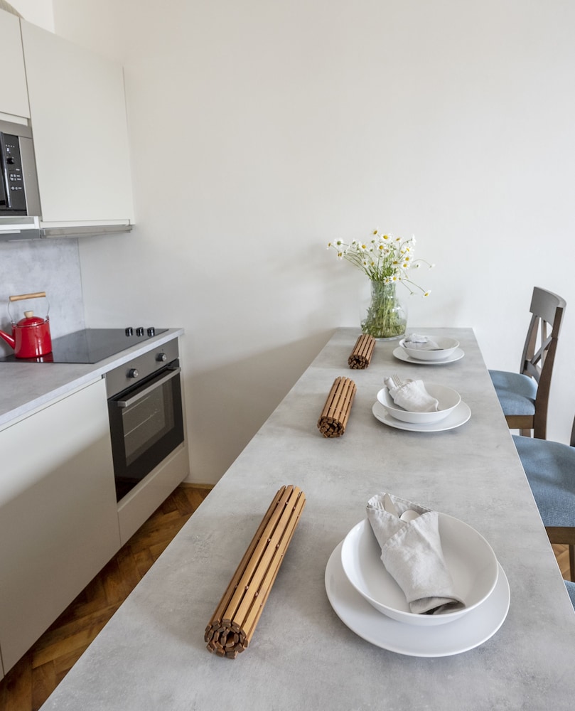 Letna Garden Suites 50/66