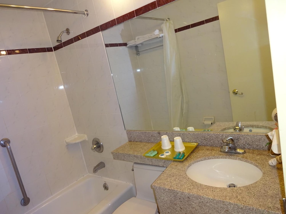 Flushing Hotel 57/60