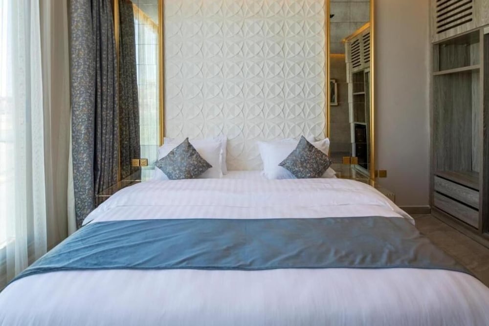 Comfort, Apartment, Queen Bed