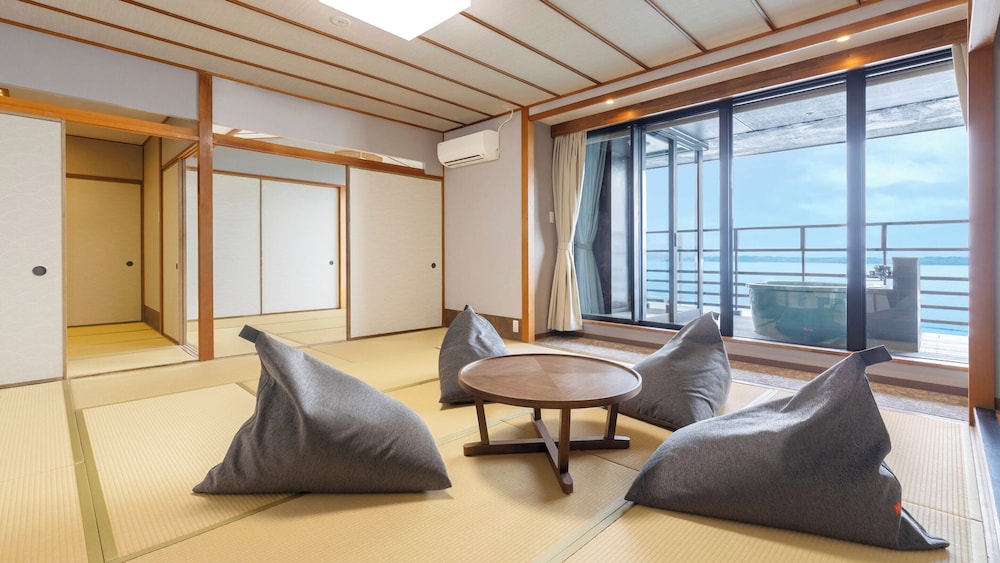INTERIOR, JAPANESE, 2 ROOMS, SUPERIOR, OUTDOOR BATH, BATHTUB