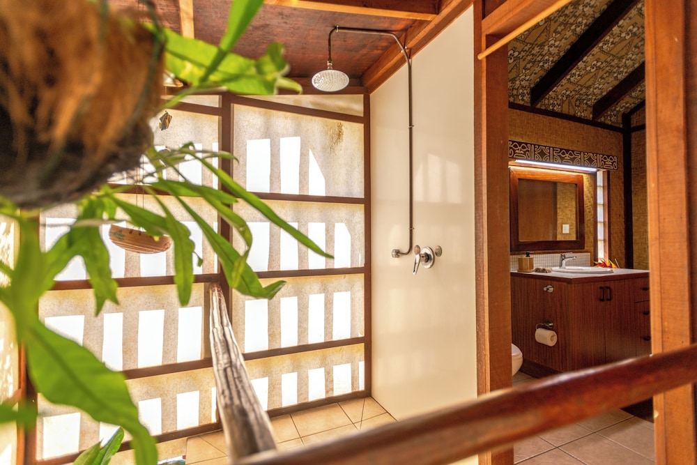 Rarotonga Beach Bungalows 27/50