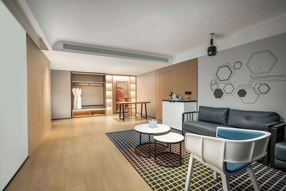 Microtel by Wyndham Handan New Century 8/26
